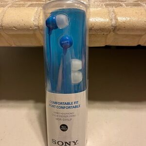 Stereo headphones mdr-ex15Lp. Port comfortable